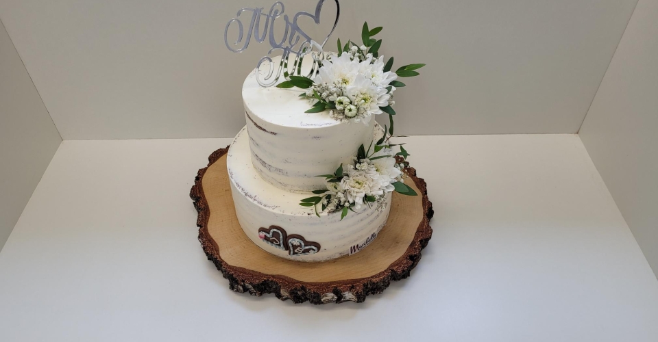 Hochzeitstorte semi naked